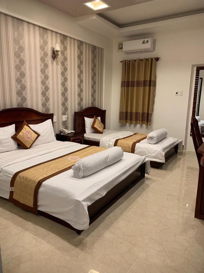 Phuc Hung Hotel Rạch Giá Exterior foto