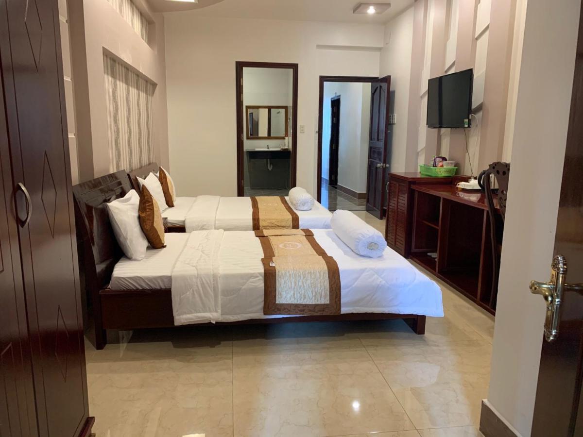 Phuc Hung Hotel Rạch Giá Exterior foto