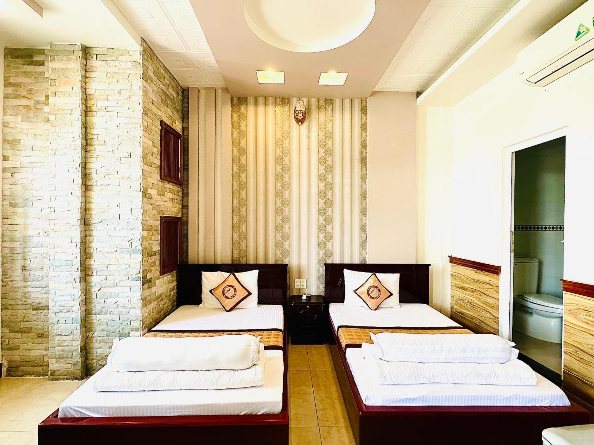 Phuc Hung Hotel Rạch Giá Exterior foto